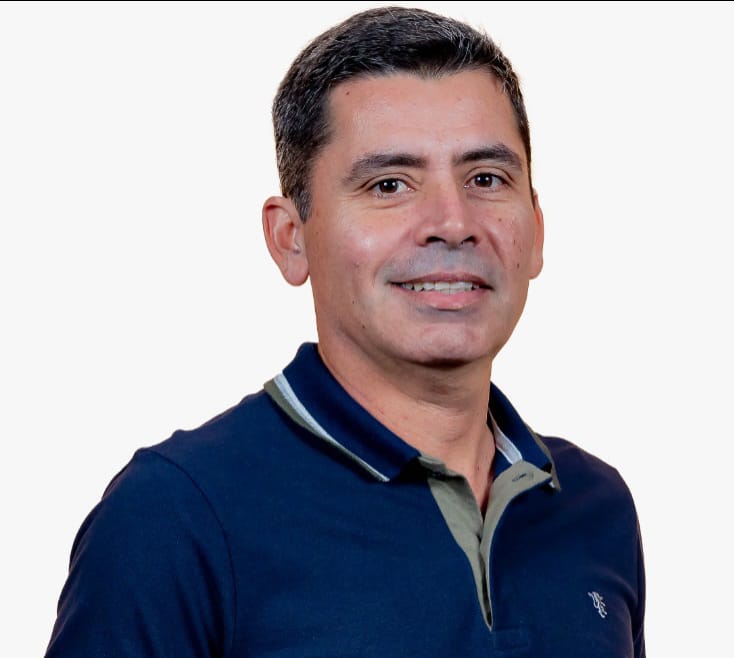 SANDRO ROGÉRIO DIAS